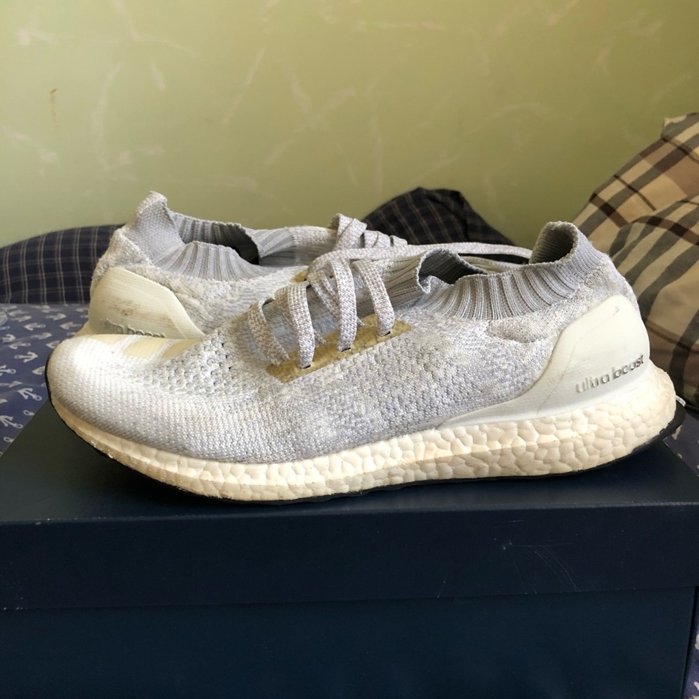 Uncaged ultraboost whits size 9
